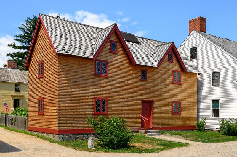 Strawbery Banke House