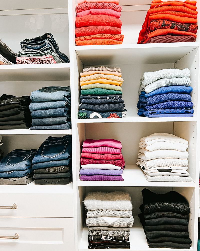 The Closet Color Code