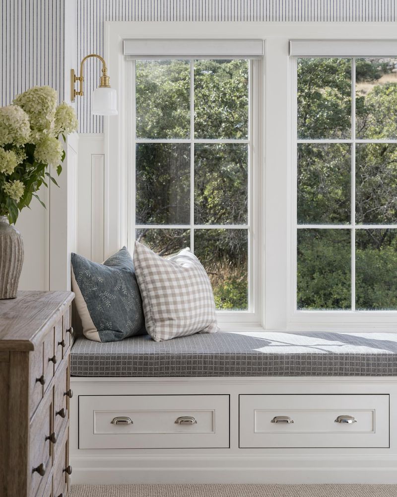 Under-Window Storage Bench