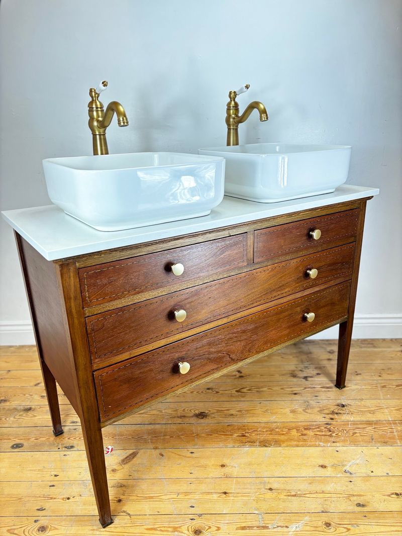 Victorian Style Washstands