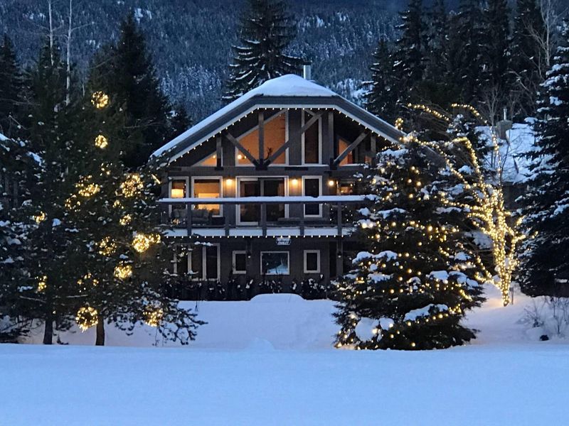 Whistler Cabin, British Columbia