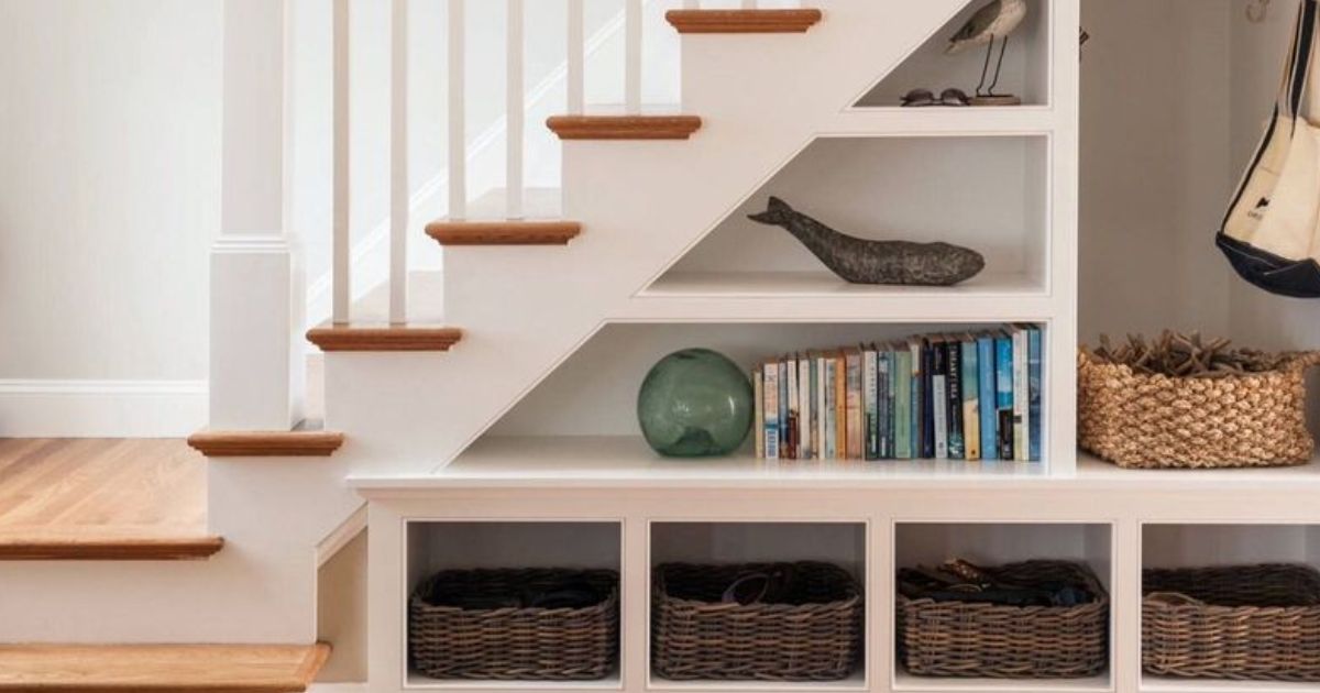 23 Tips For Stress-Free Decluttering Minimalists Swear By