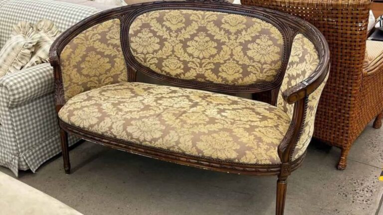 20 Things Nobody Tells You About Thrifted Furniture Finds