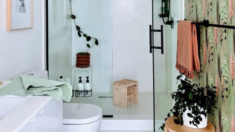 24 Design Mistakes That Are Making Your Bathroom Look Dirty