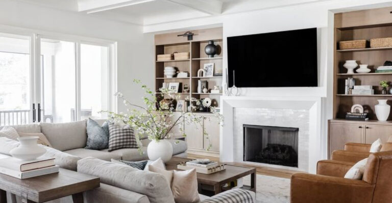 24 Tricks Stylists Use to Make Any Room Look Camera-Ready