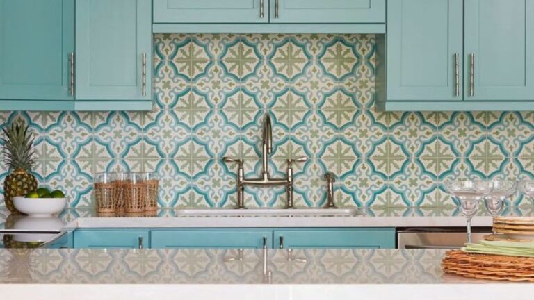 24 Ways To Make A Kitchen Backsplash More Expensive, According TO Designers
