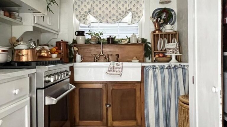 25 English Kitchens That Will Transport You Across The Pond