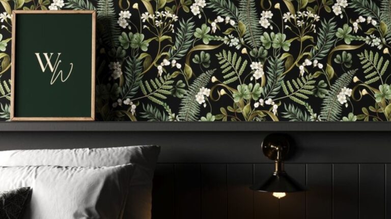 25 Ways To Design The Perfect Dreamy Dark Green Bedroom