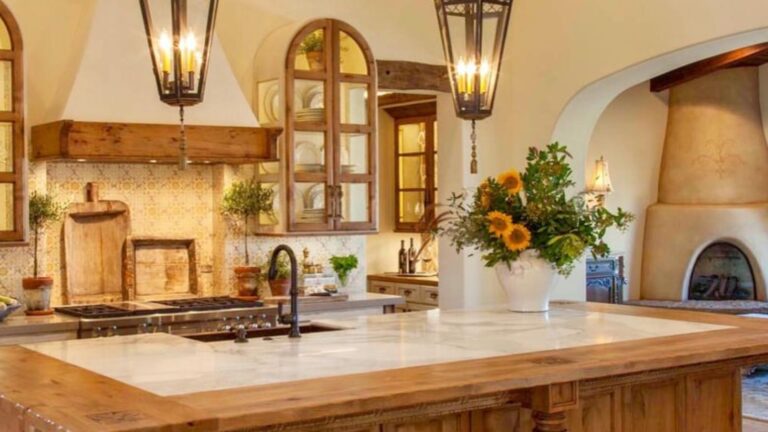 27 Mediterranean Kitchen Ideas That Are All About Warmth And Character