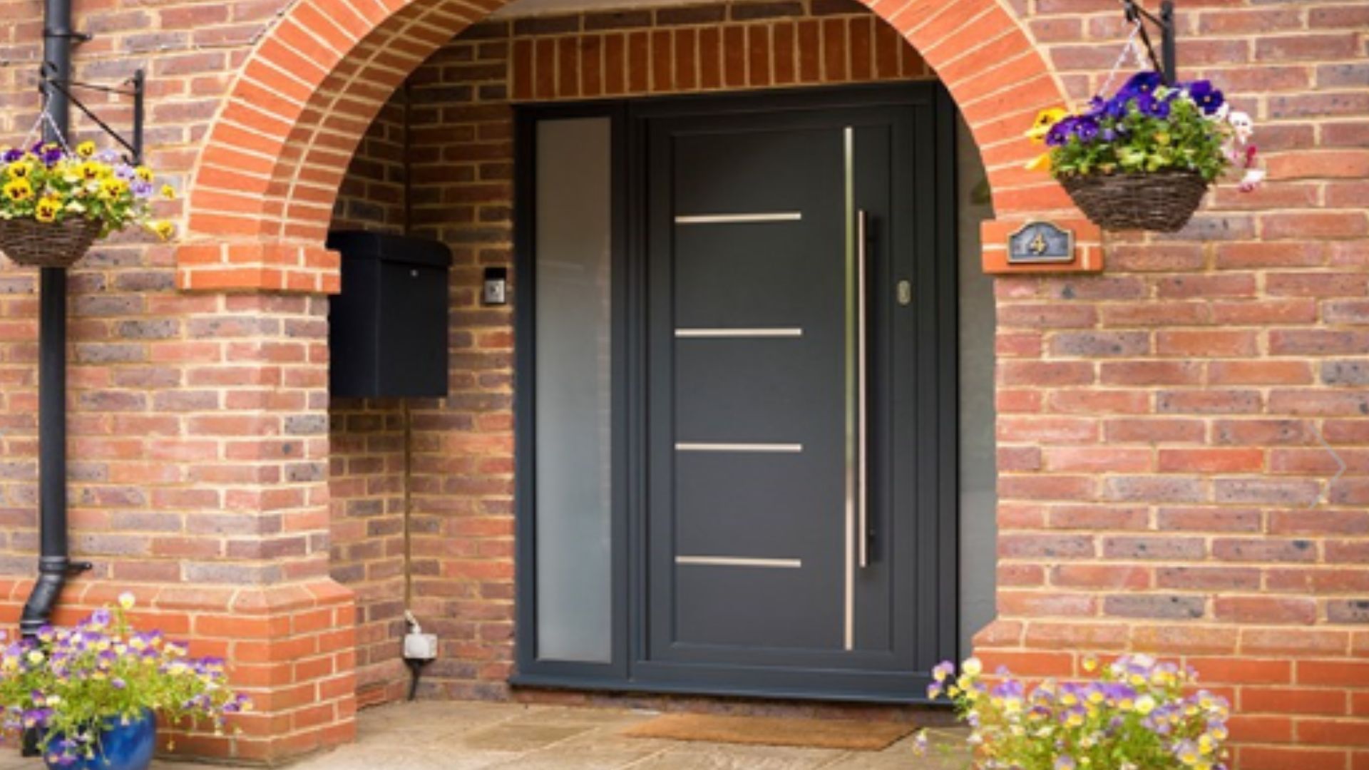 slatr front door