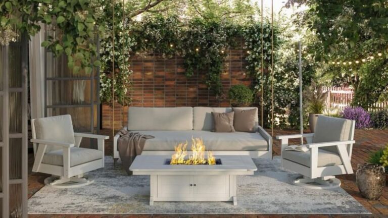 33 Ways to Make Your Patio Cozier