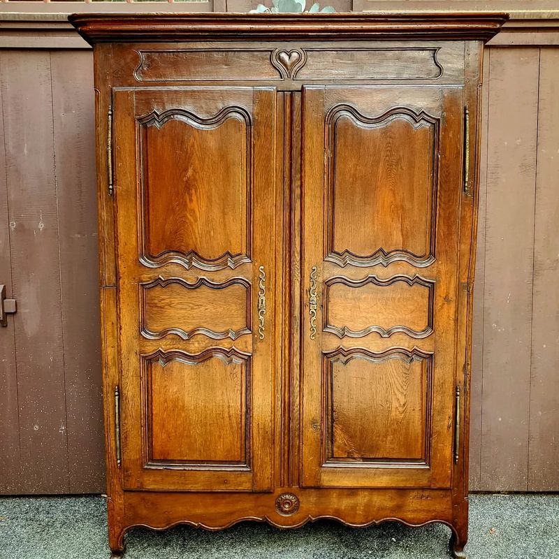 Armoire