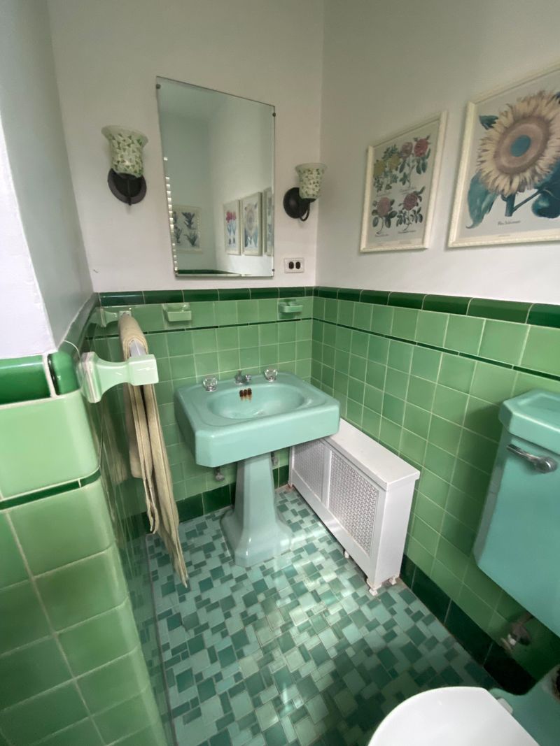 Avocado Green Tiles