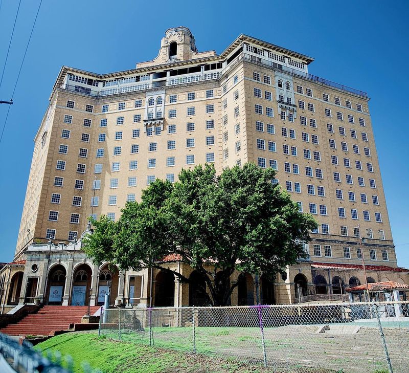 Baker Hotel