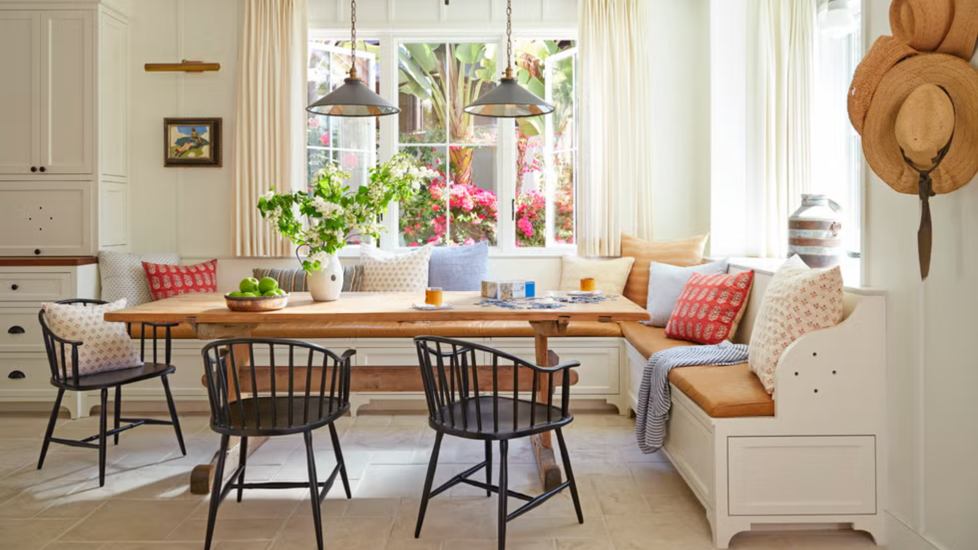 build in desk nooks in the kitchen