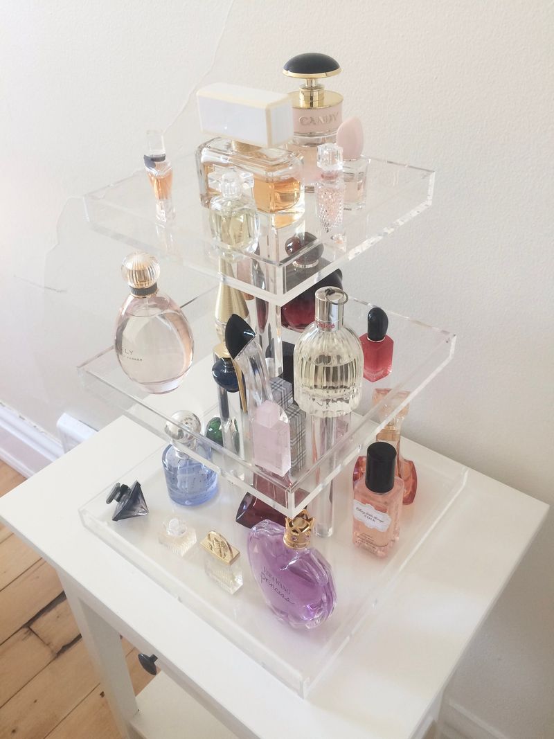 Cake Stand for Perfume Display