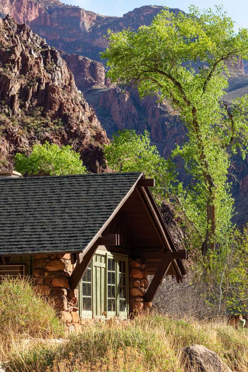 Canyon Cliff Cabin