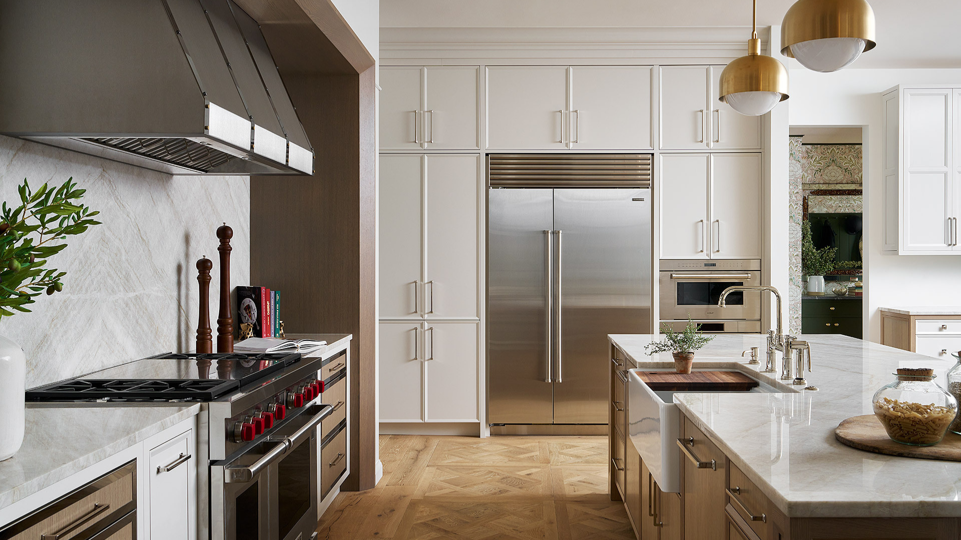 ceiling-height kitchen cabinets