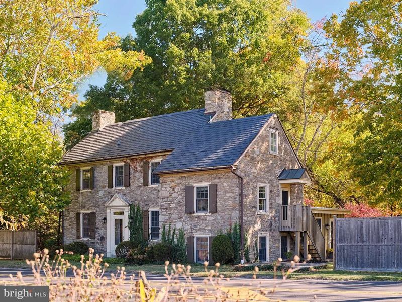 Charming Countryside Abode