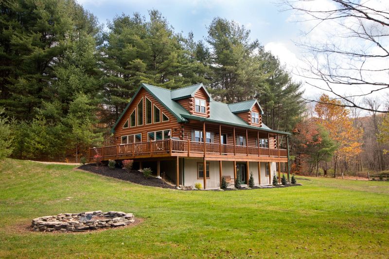 Cozy Cabin in Michigan