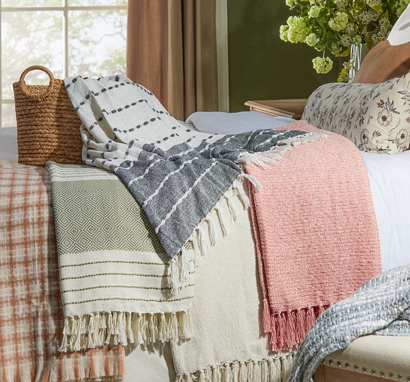 Cozy Throw Blankets