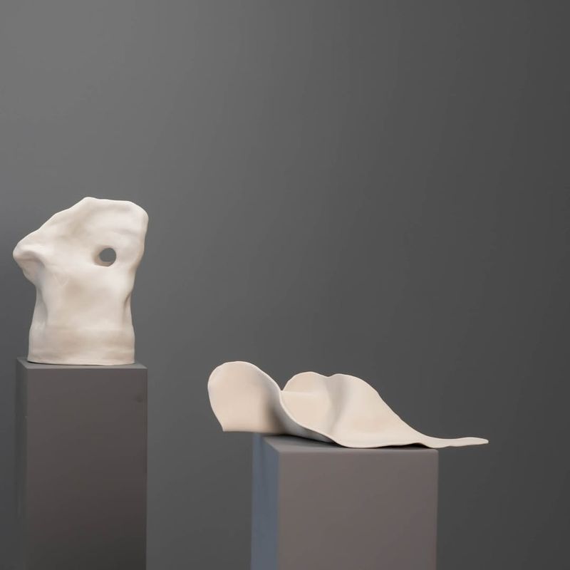 Display Sculptural Pieces