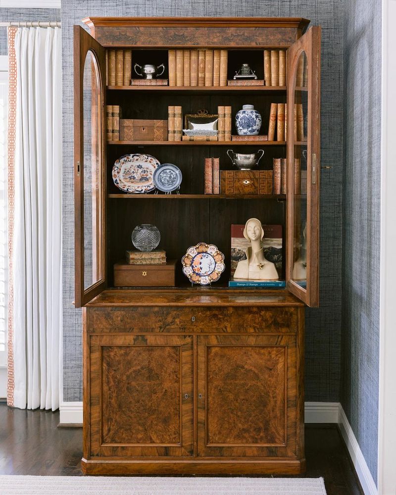 Elegant Book Nook