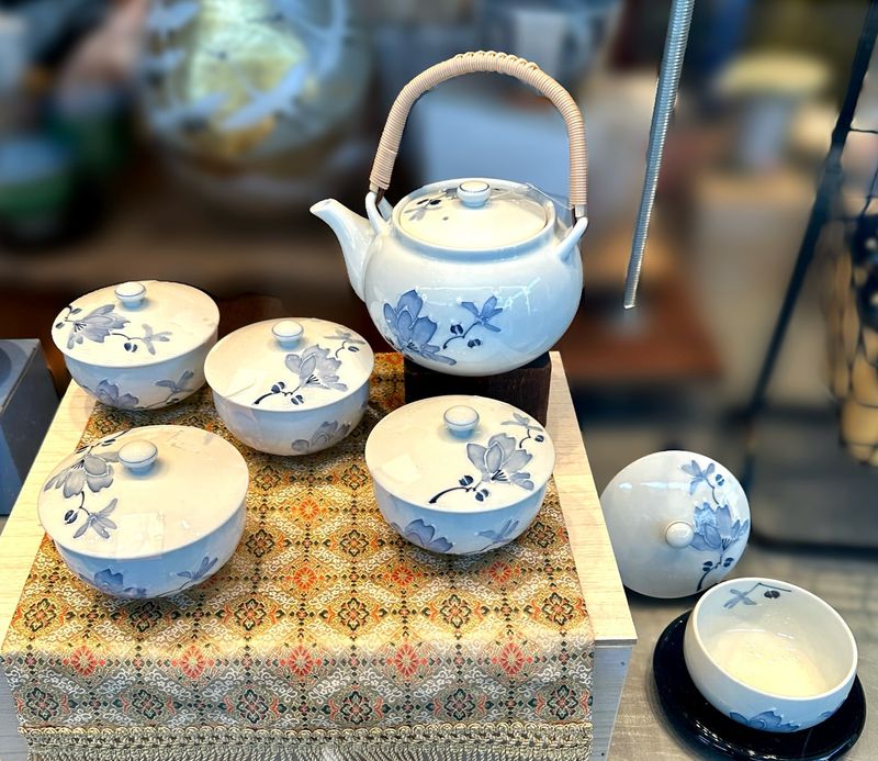 Elegant Tea Sets