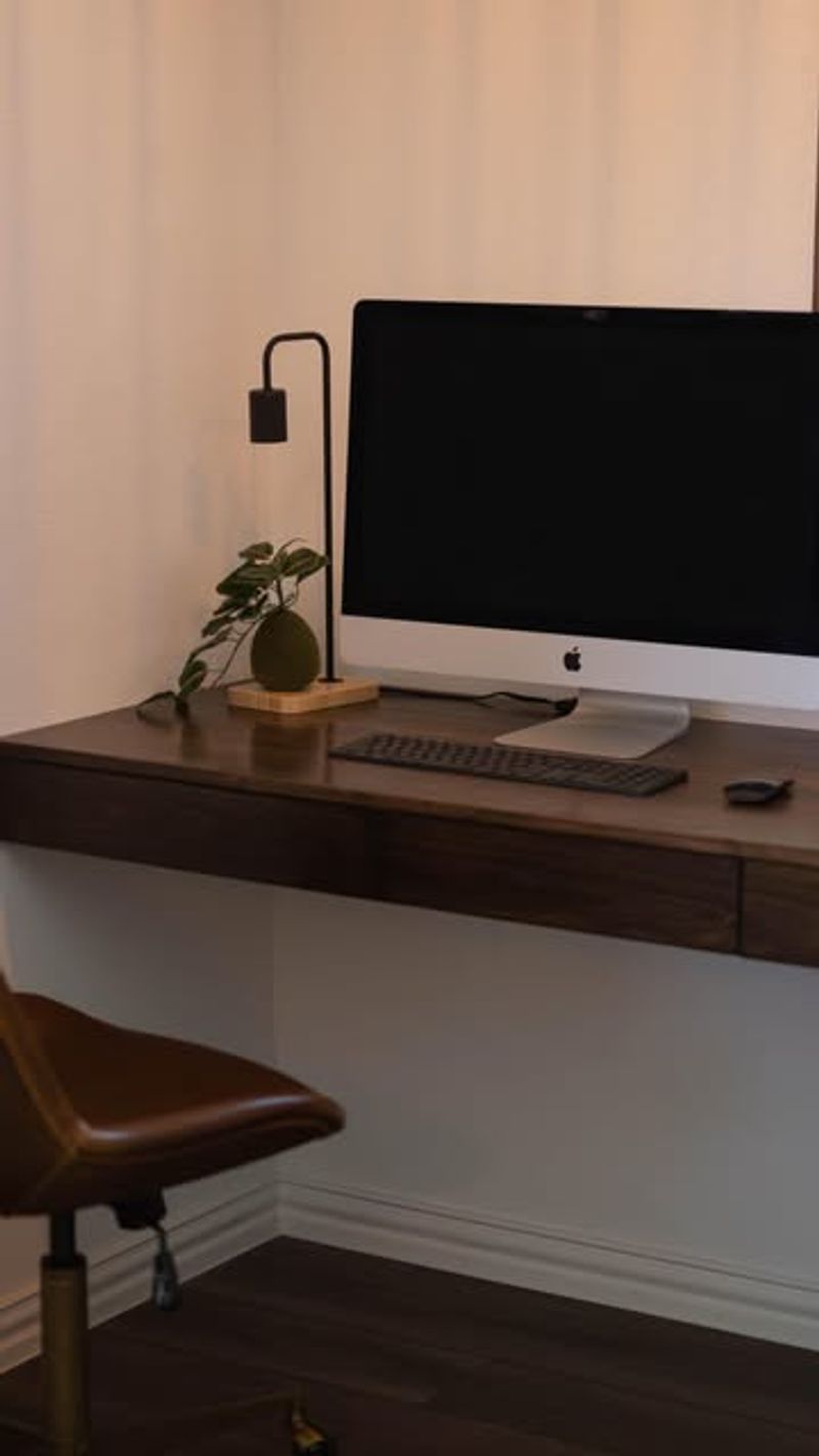 Floating Desks