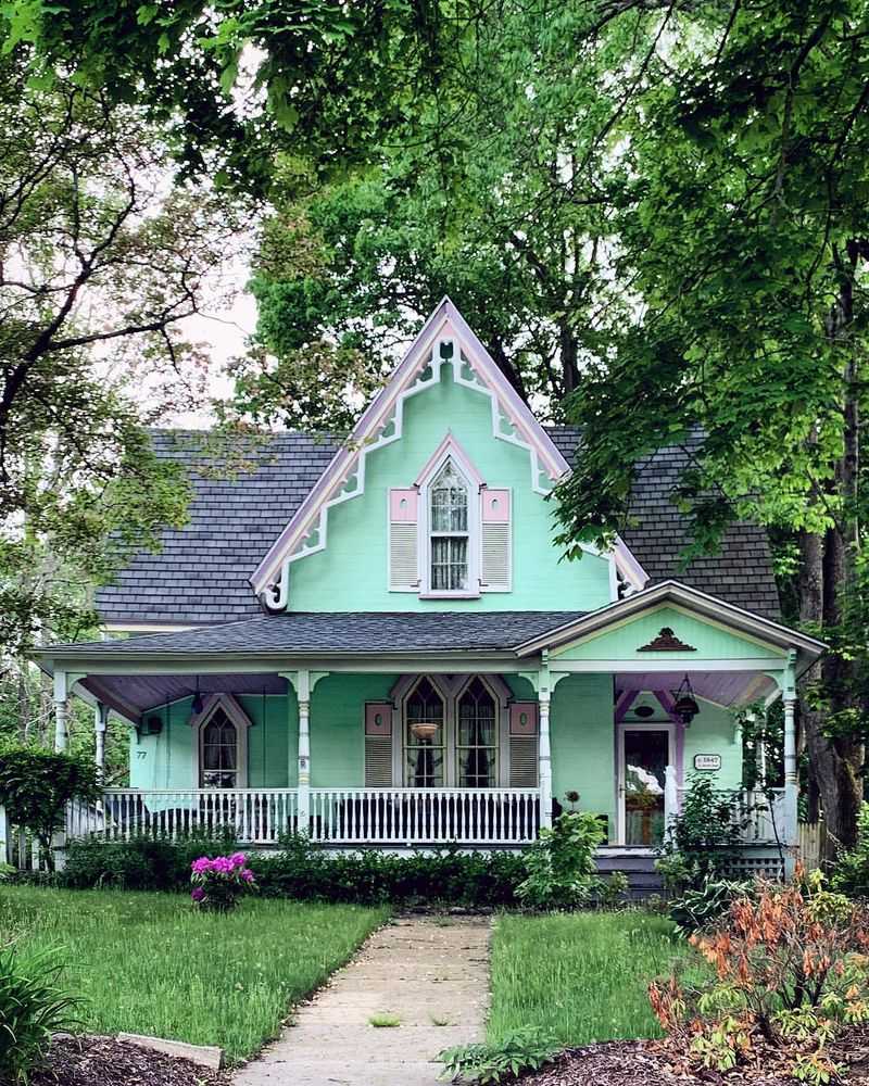 Gothic Garden Getaway