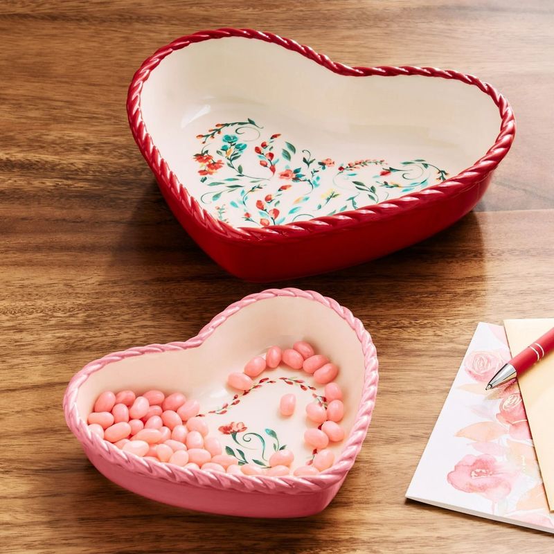 Heart-Shaped Plates