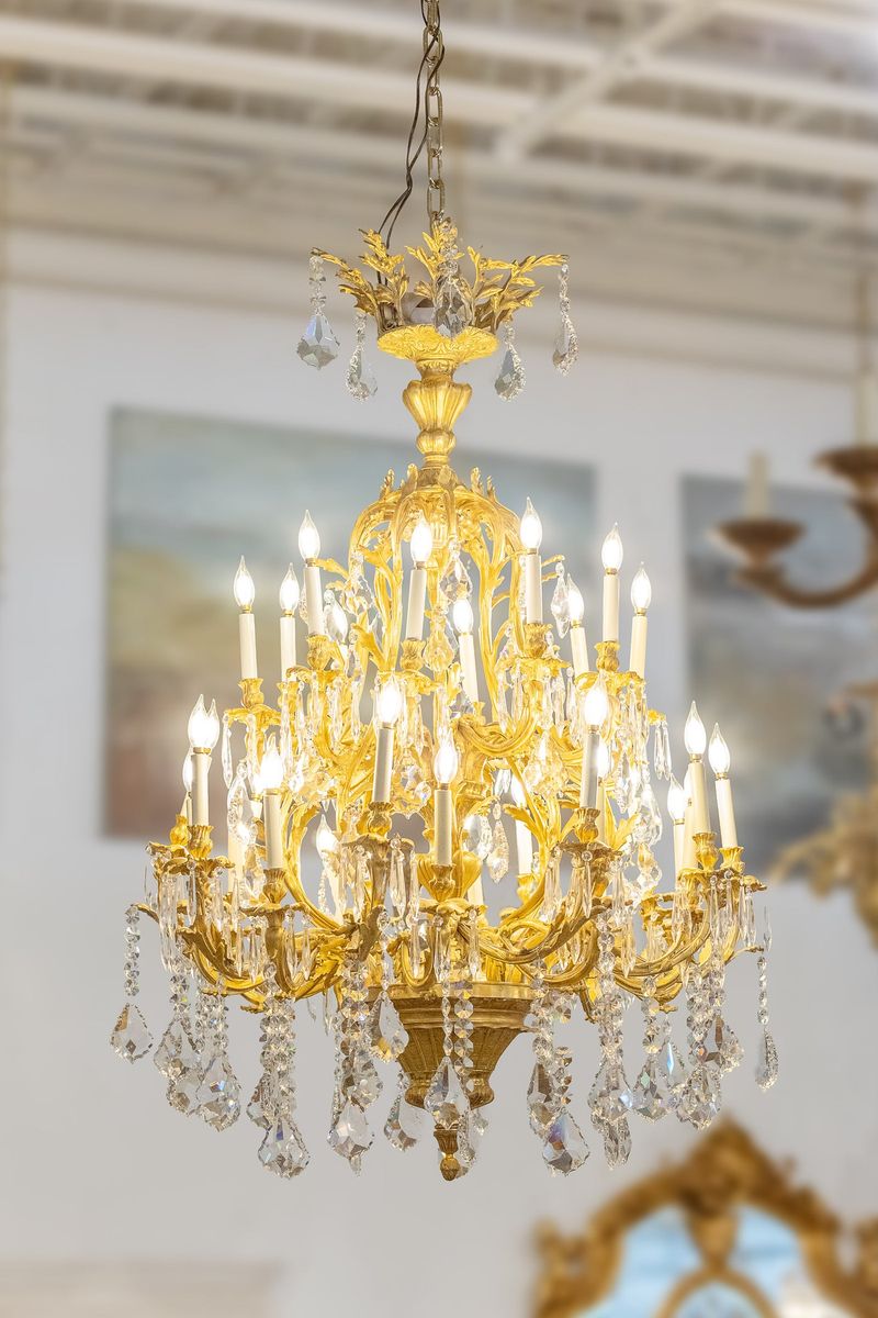 Lavish Chandelier Elegance