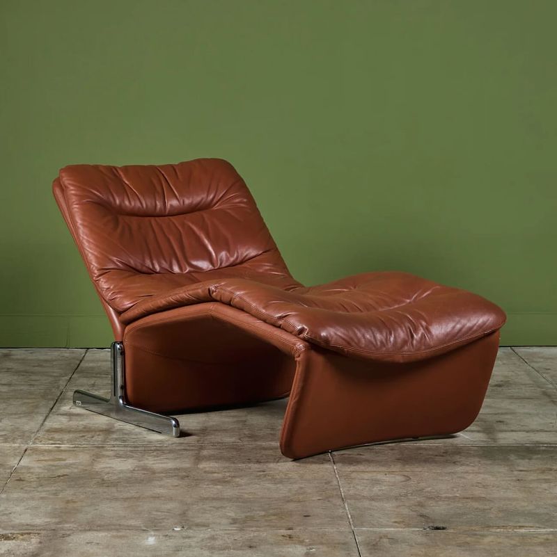 Leather Chaise Lounge