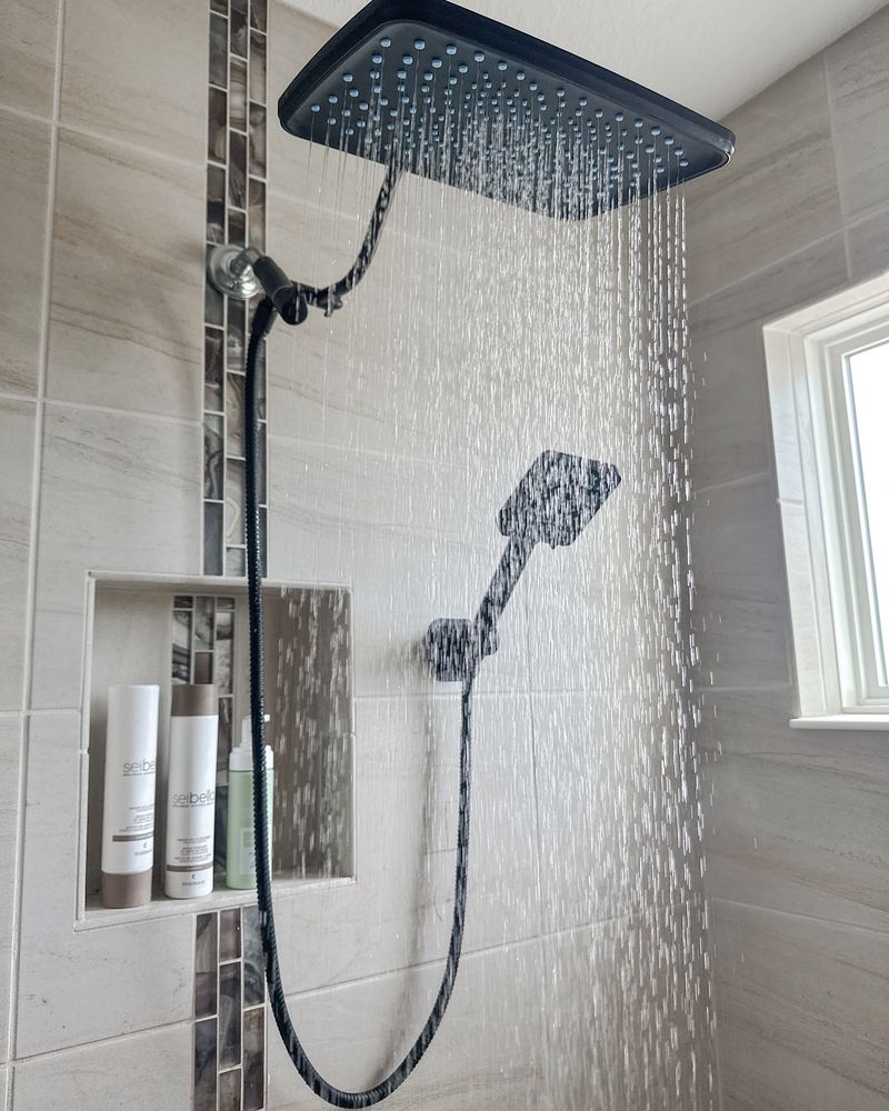 Luxurious Rain Showerhead