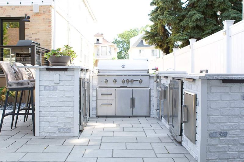 Outdoor Kitchens