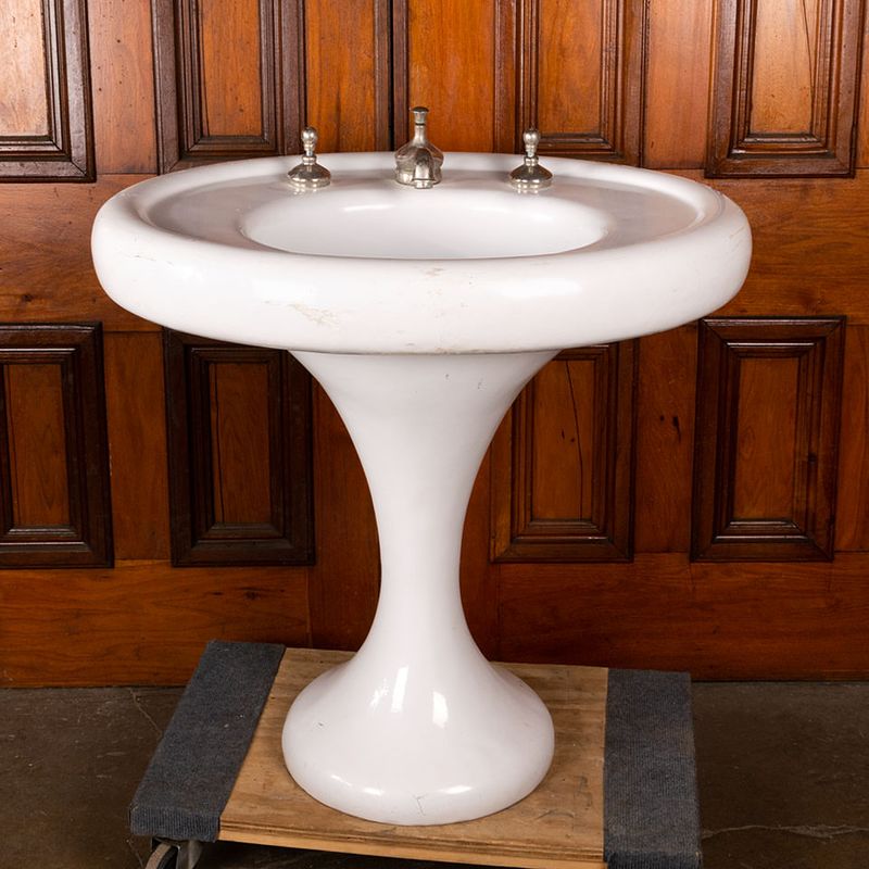 Pedestal Sinks