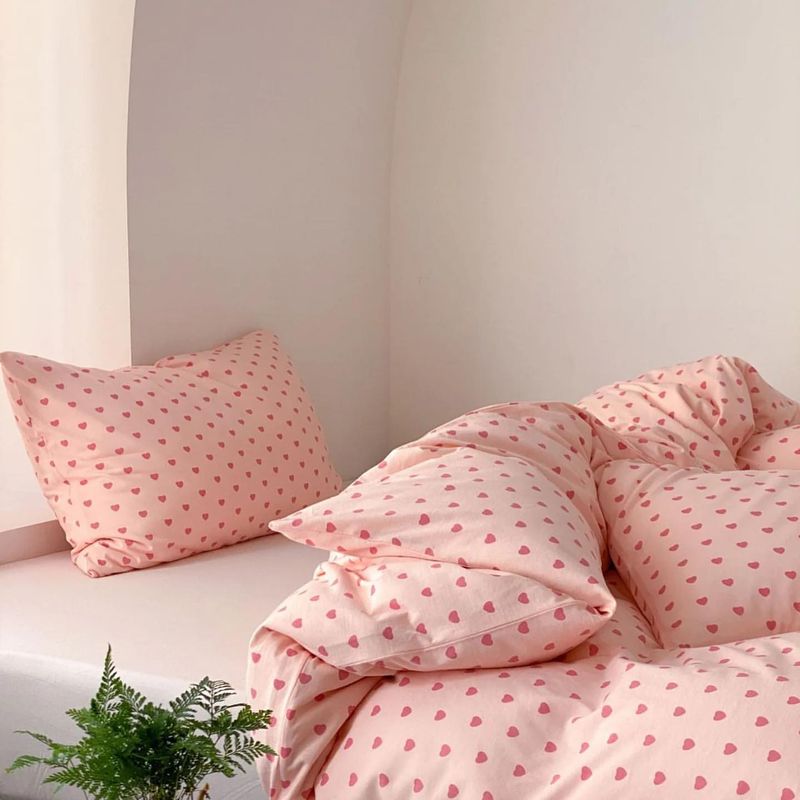 Pink Dotted Bedding