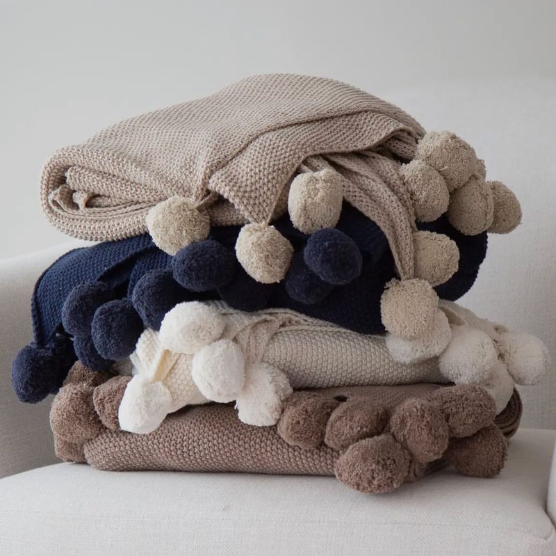 Plush Throws and Blankets