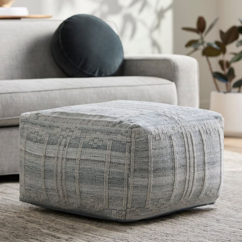 Poufs