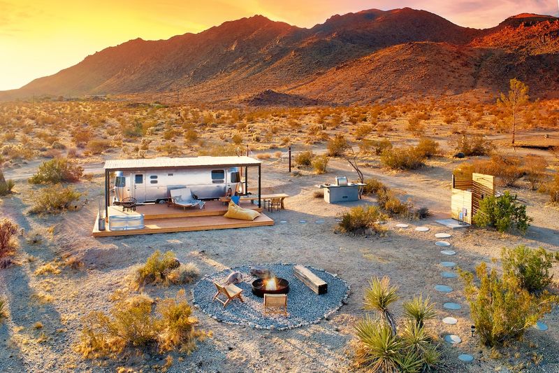 Retro Haven in Joshua Tree, California