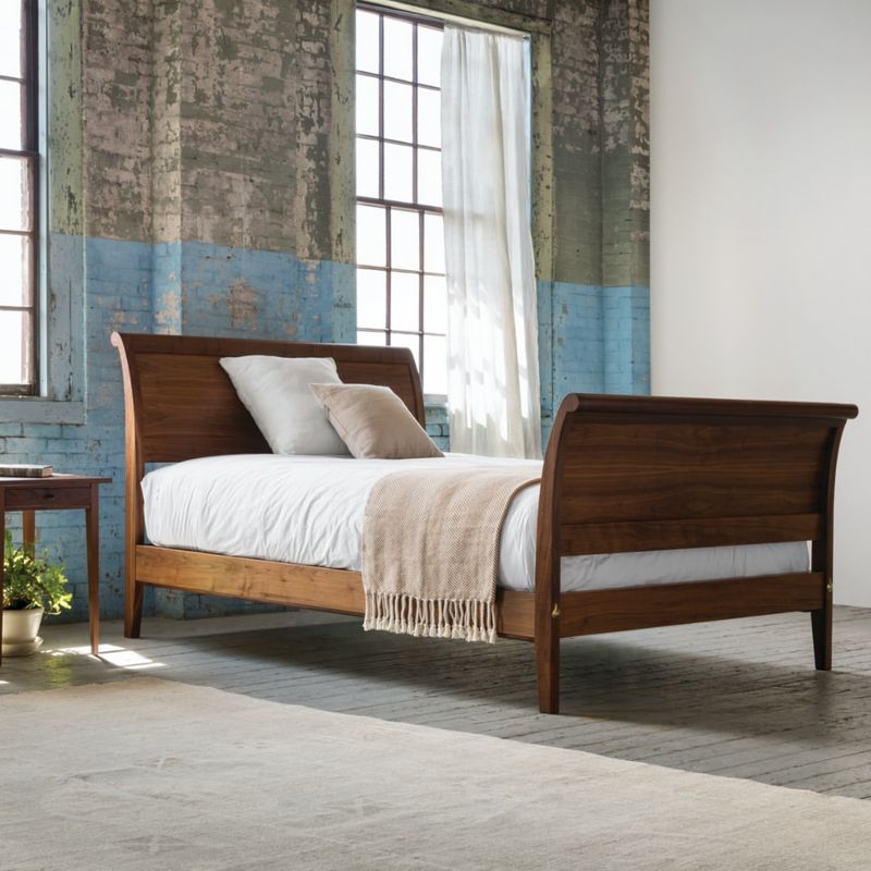 Sleigh Bed