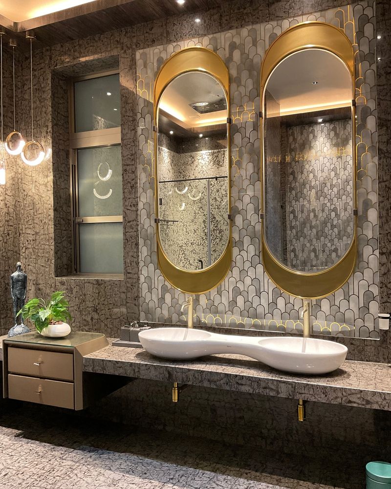 Textured Walls with Gold Highlights