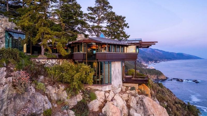 The Cliffside Cavern Home