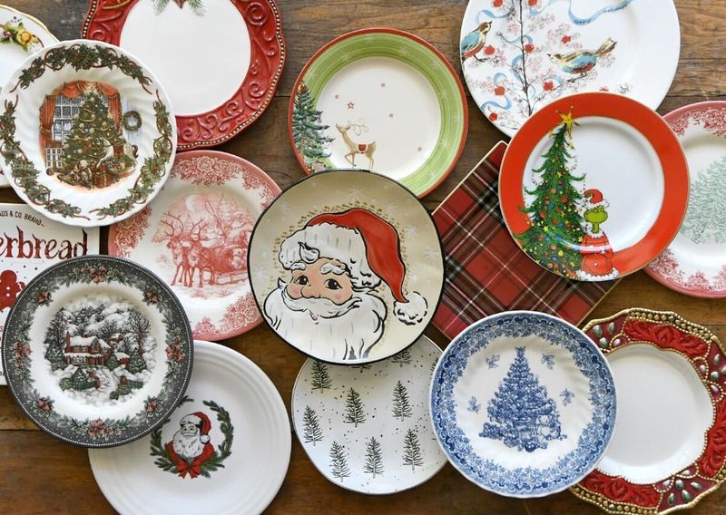 Themed Dinnerware Sets