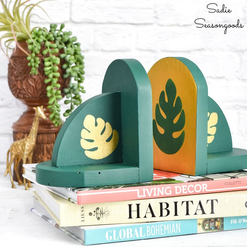 Charming Bookends