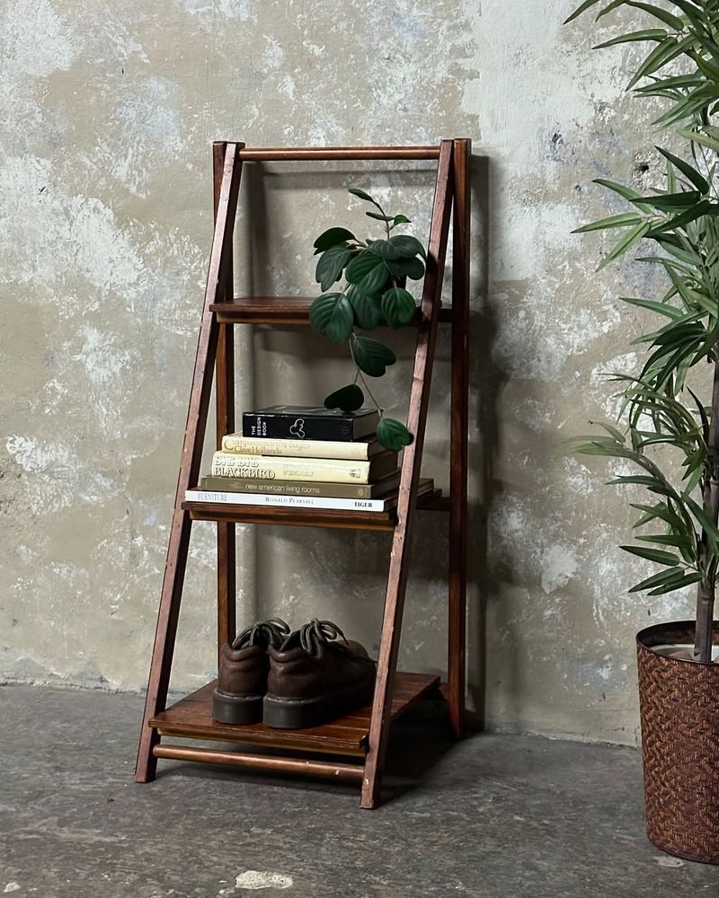 Vintage Ladder Bookshelf