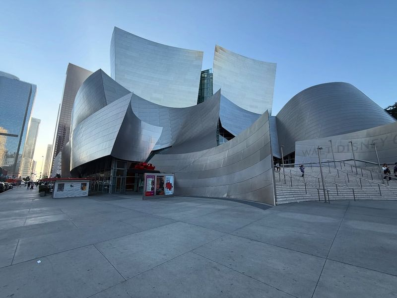 Walt Disney Concert Hall, California