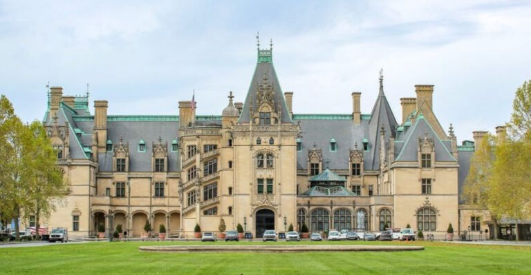 20 Fabulous Historic Mansions In Illinois Built By Some Of The Richest Families In Illinois’ History