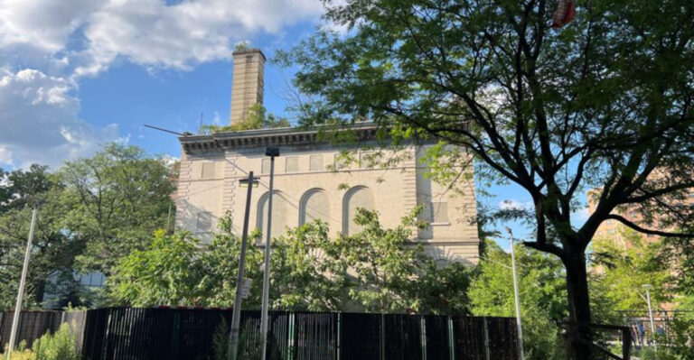 20 Magnificent Historic Manhattan Mansions Built By the Richest Titans of Industry in America