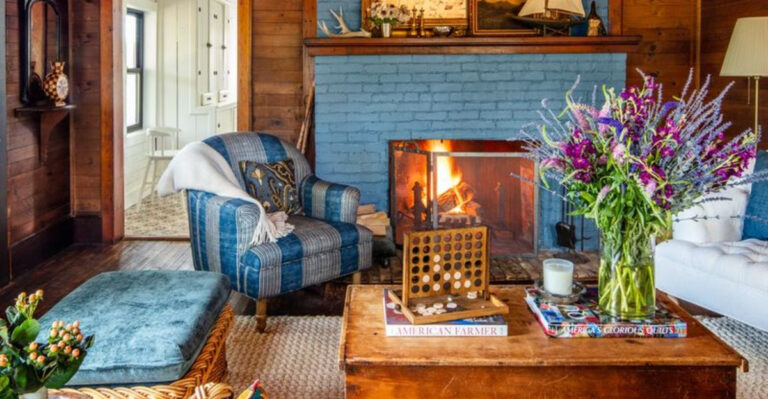 21 Blue Farmhouse Living Rooms That Feel Both Cozy And Chic